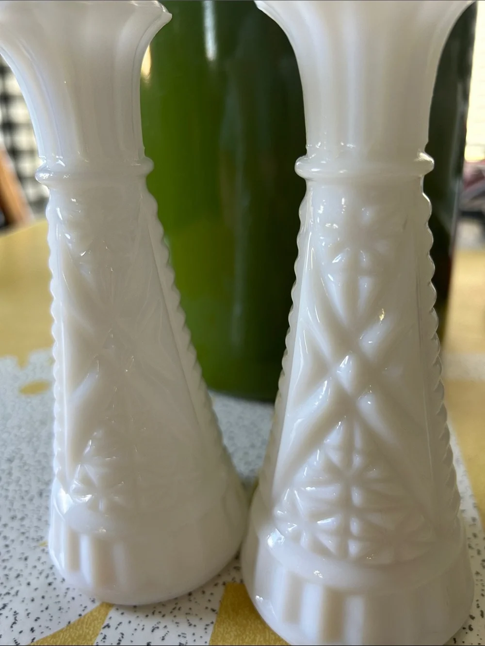 Anchor Hocking White Scalloped Milk Glass Bud Vases, Pair EUC 6 in Tall